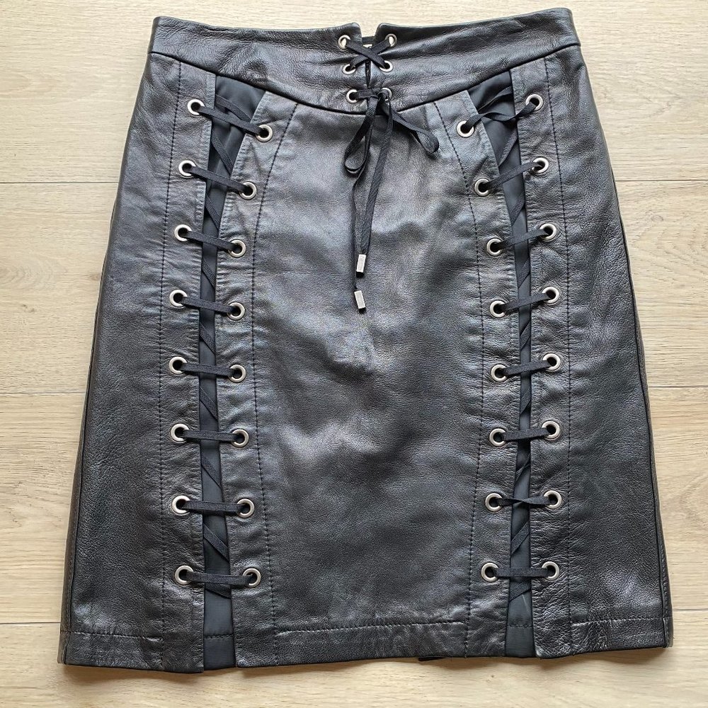 Danier Soft Leather Short Skirt Sz 6​​